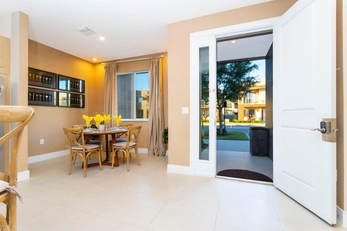 Stunning 4Bd Close To Disney @ Magic Village 7614 Orlando Luaran gambar